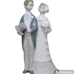 Lladro Porcelain Figurine from Spain WEDDING #4808 Mint Retired